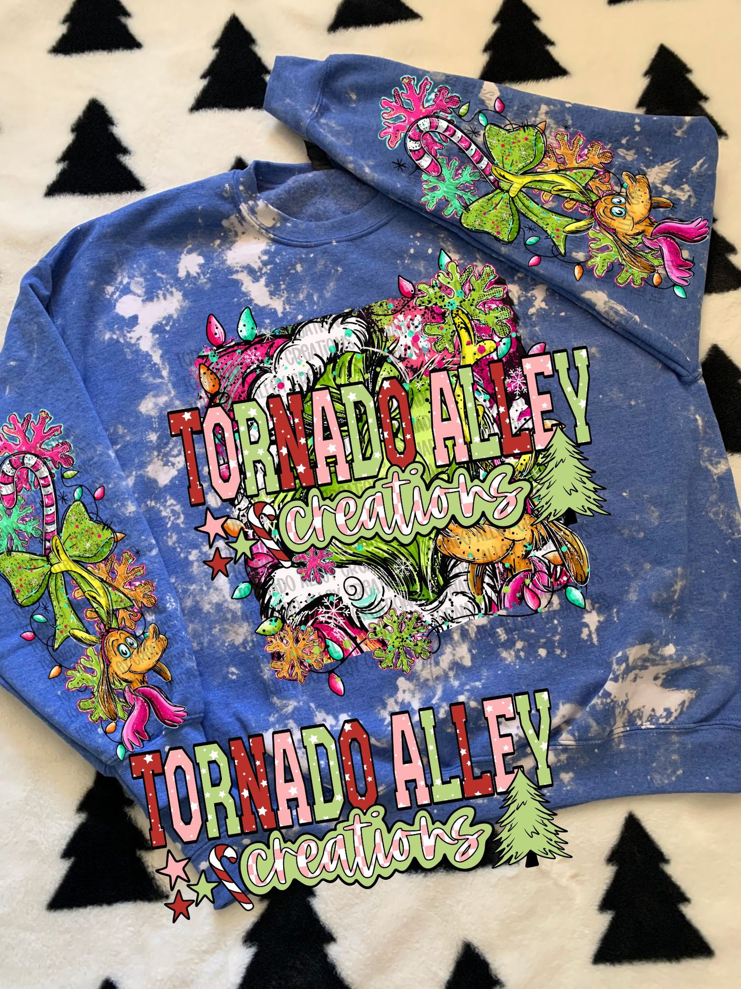 Cute Doodle Green Guy Crewneck