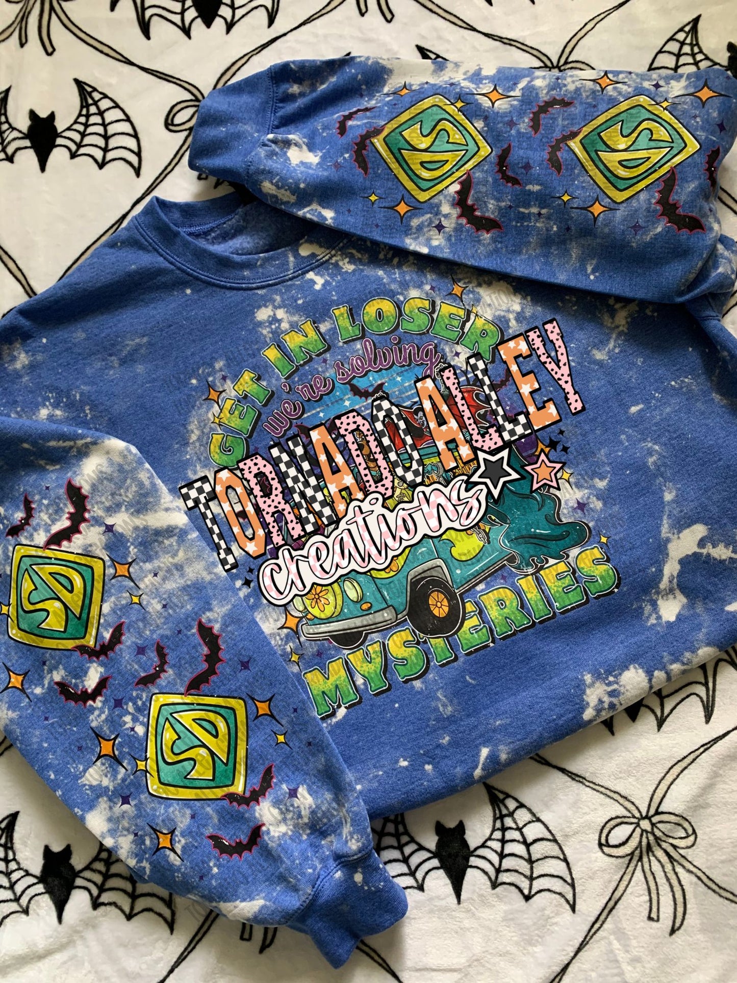 Solving Mysteries Crewneck