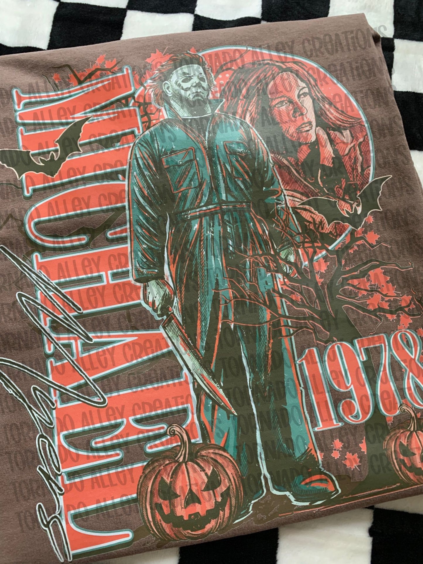 Retro Halloween Tee