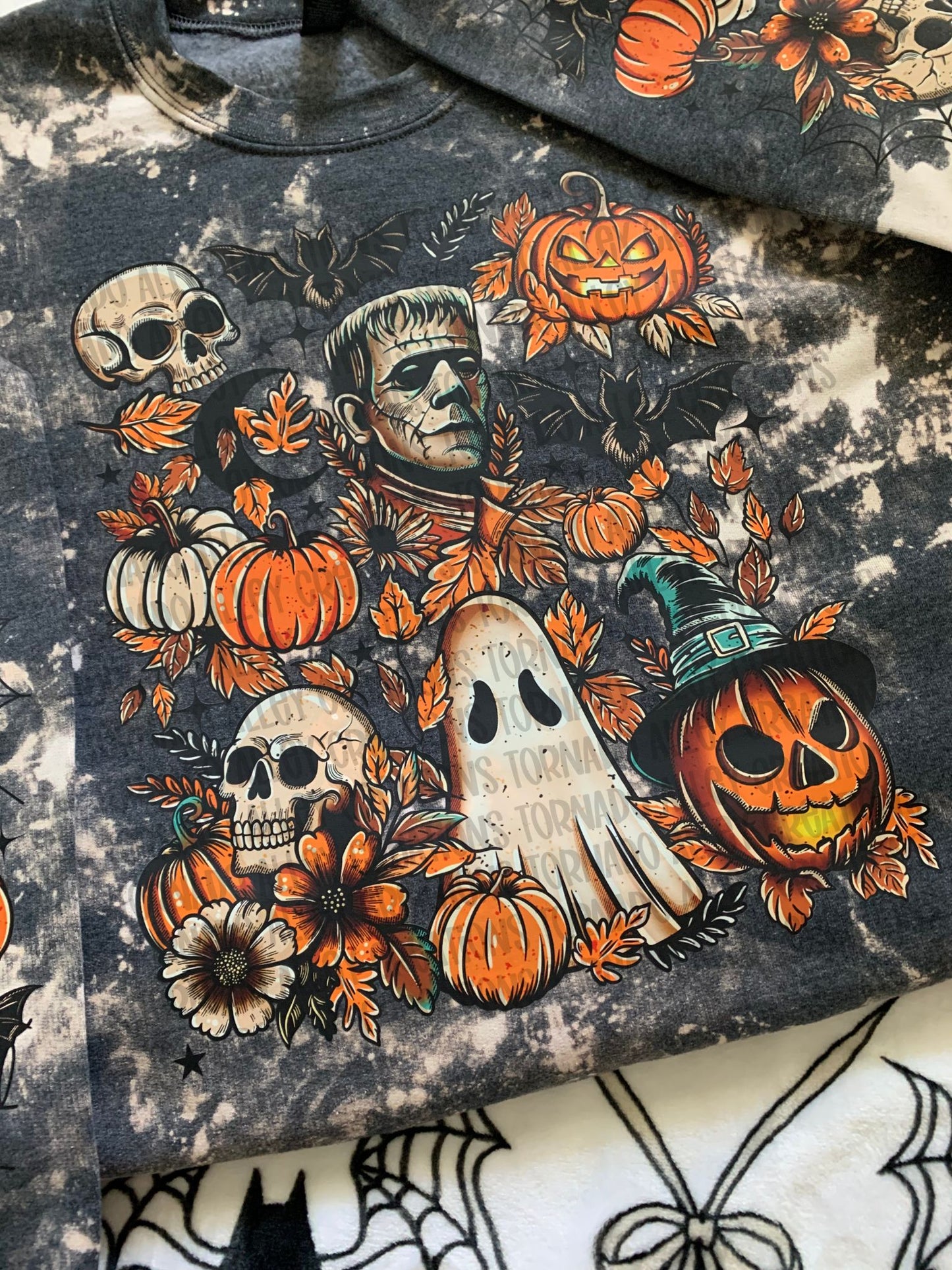 Spooky Frank Crewneck