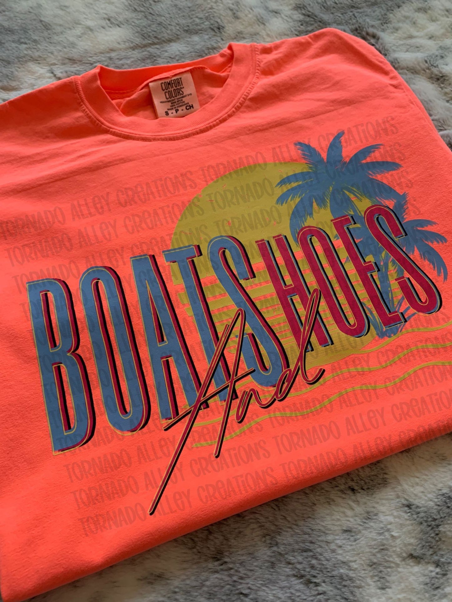 Boats Hoes Tee