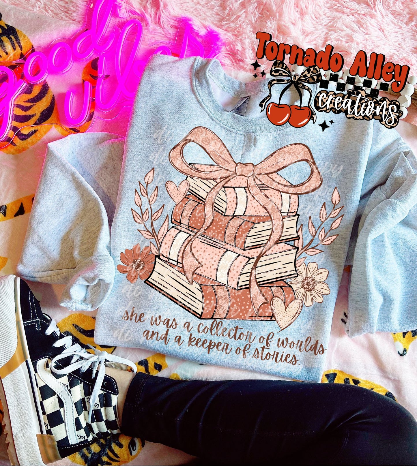 Keeper of Stories Crewneck