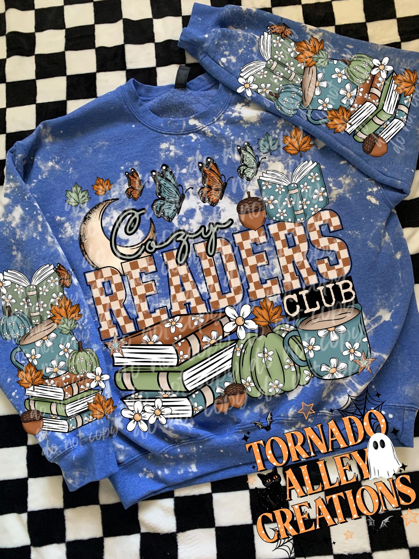 Cozy Readers Club Crewneck