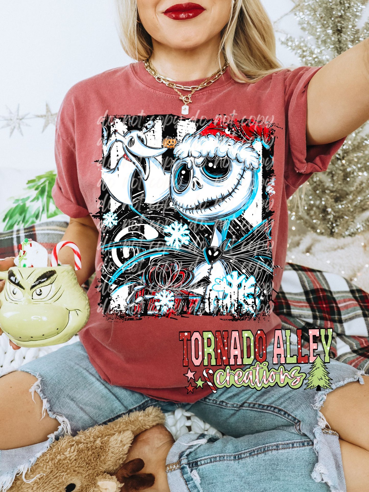 Skelly Santa Tee
