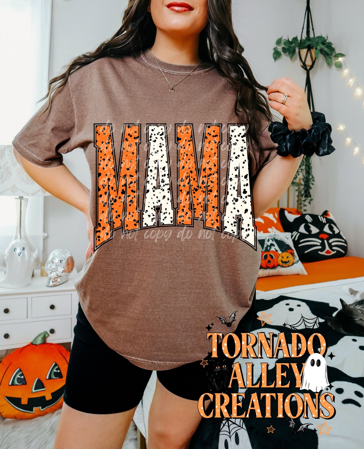 Spooky Mama Tee
