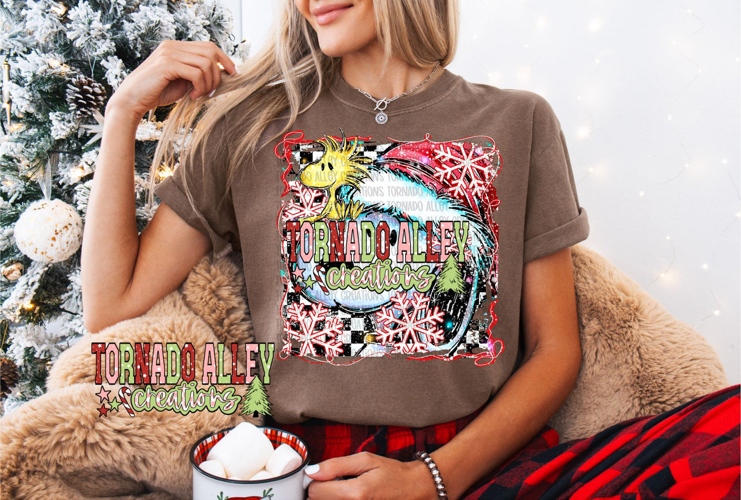 Brushstroke Classic Christmas Tee