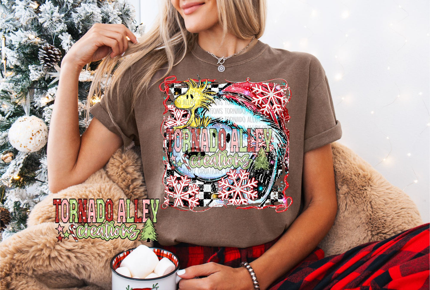 Brushstroke Classic Christmas Tee