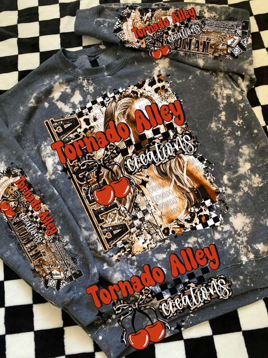 Oil Land Wife Crewneck