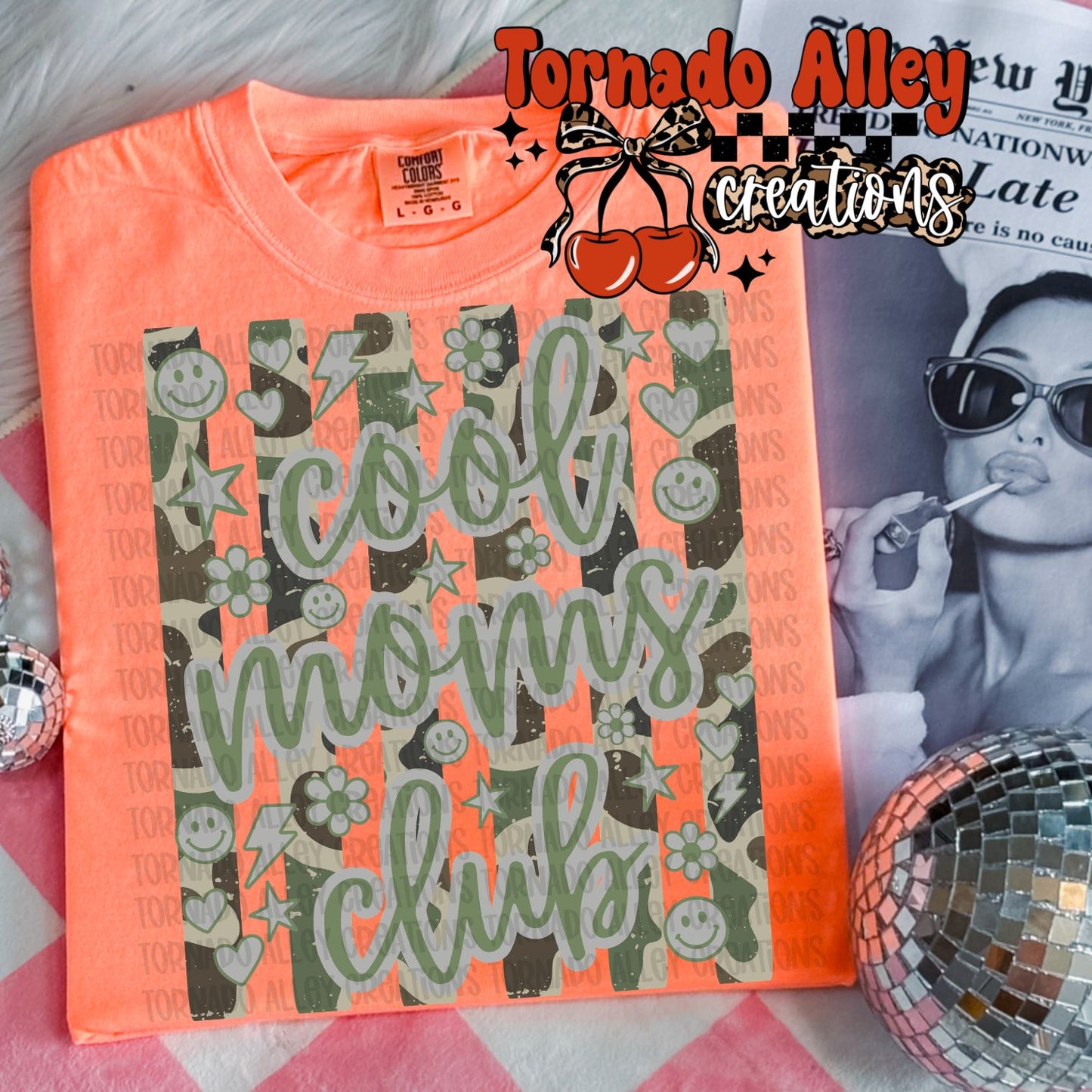 Cool Moms Club Tee