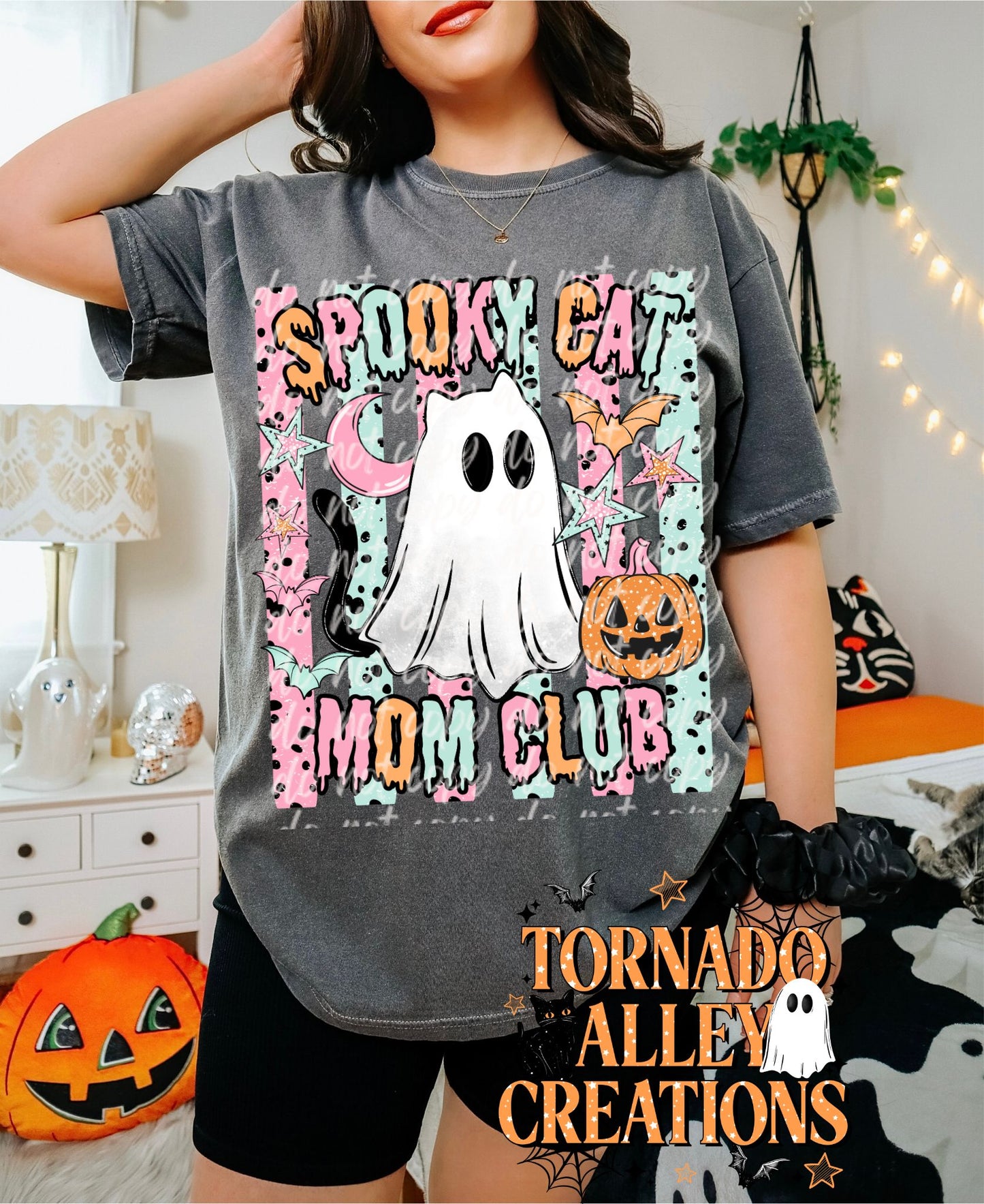 Spooky Cat Mom Club Tee